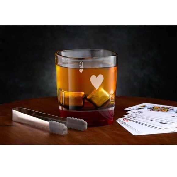 New! Poker queen of heart whiskey glass set by JoyJolt - Picture 2 of 7